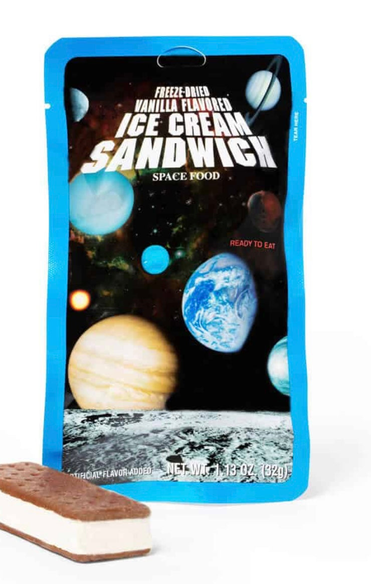 Astronaut ice cream sandwich (Vanilla)